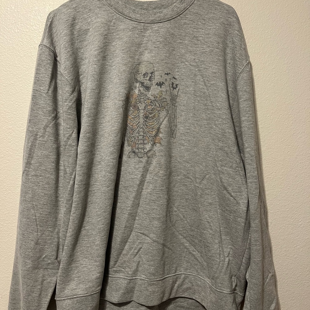 Make Market Crewneck Sweatshirt Skeleton Flower Batman Bats Size XL (4)
